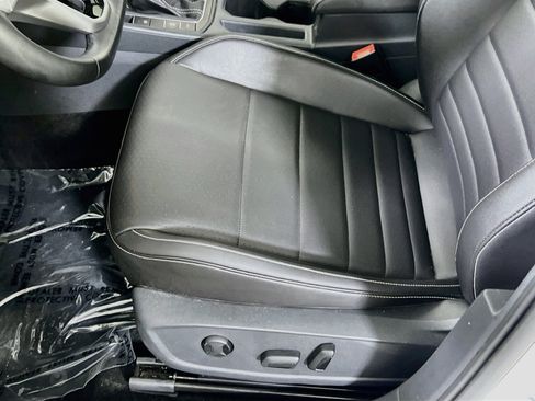 Used 2023 Volkswagen Jetta SE FWD image 18