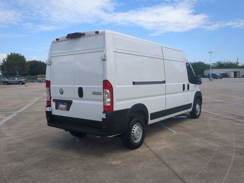 Used 2026 RAM ProMaster 2500 w/ Convenience Group FWD image 5