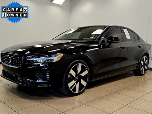 Used 2024 Volvo S60 T8 Core w/ Climate Package image 2