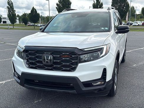 Used 2023 Honda Passport TrailSport image 14