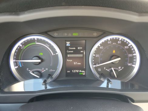 Used 2019 Toyota Highlander XLE image 27