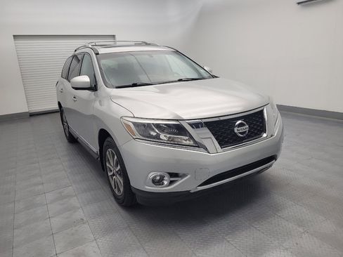 Used 2015 Nissan Pathfinder SL w/ SL Premium Package AWD/4WD image 13