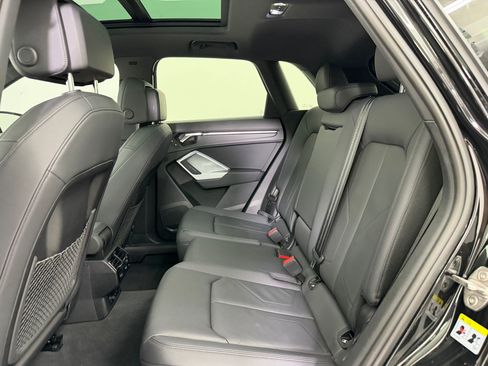 Certified 2025 Audi Q3 2.0T Premium image 15