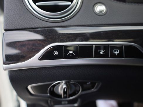 Used 2020 Mercedes-Benz S 450 Sedan image 27