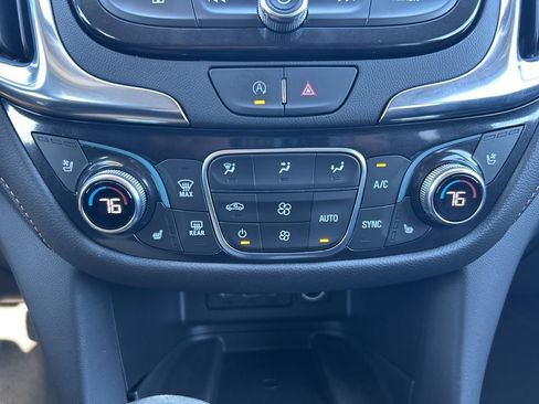 Used 2023 Chevrolet Equinox Premier image 37