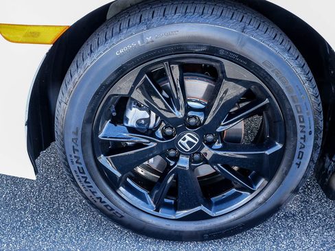 Certified 2024 Honda Odyssey Sport image 13