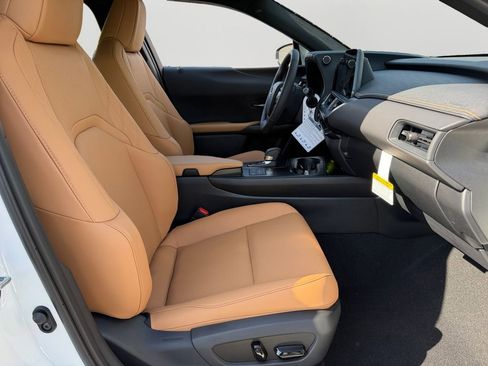 New 2026 Lexus UX 300h AWD image 5