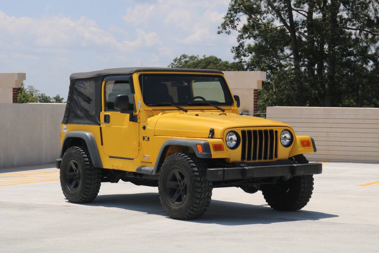 Used 2004 Jeep Wrangler X w/ Convenience Group AWD/4WD image 3
