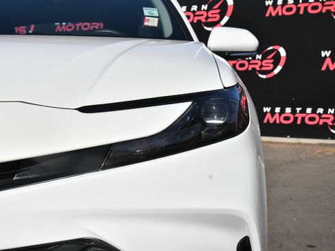Used 2025 Toyota Camry LE FWD image 11