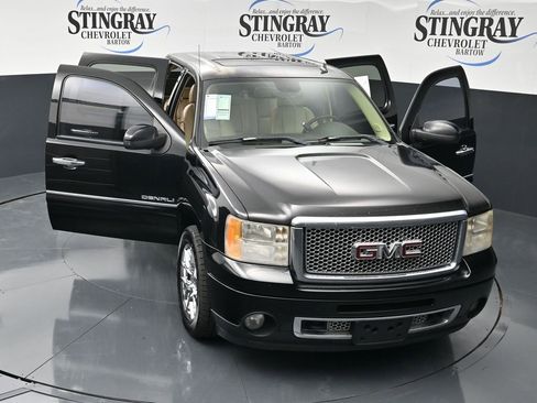 Used 2007 GMC Sierra 1500 Denali image 25