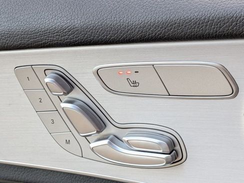 Used 2022 Mercedes-Benz GLC 300 GLC 300 image 22