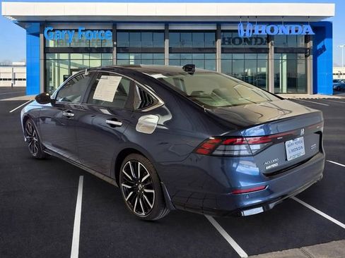 Used 2023 Honda Accord Touring image 3