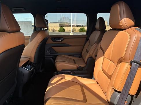 New 2026 Nissan Armada SL w/ Captain's Chari Seat Package AWD/4WD image 13