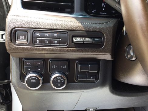 Used 2023 GMC Yukon XL Denali w/ LPO, Floor Liner Package AWD/4WD image 16
