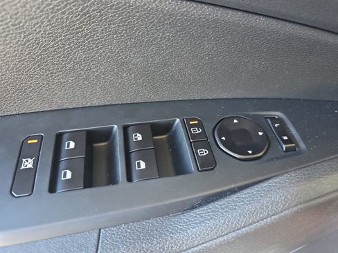 Certified 2026 Kia Sportage LX FWD image 26