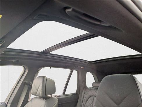 New 2026 BMW X5 xDrive40i w/ M Sport Package image 17