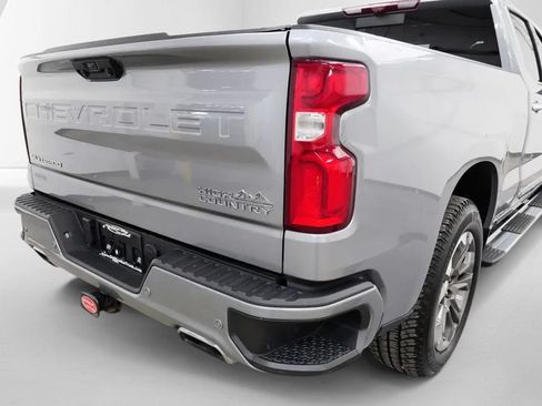 Used 2023 Chevrolet Silverado 1500 High Country w/ Technology Package AWD/4WD image 36