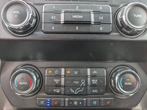 Used 2019 Ford F250 Lariat w/ Lariat Ultimate Package image 16