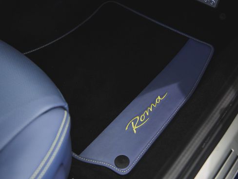 Used 2024 Ferrari Roma image 33