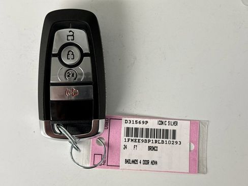 Used 2024 Ford Bronco Badlands image 20