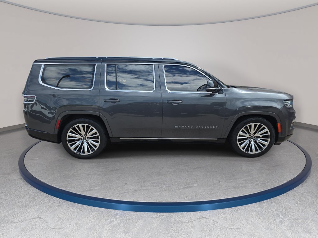 Used 2023 Jeep Grand Wagoneer Series III AWD/4WD image 5