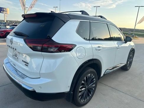 Used 2026 Nissan Rogue Platinum w/ Platinum Premium Package AWD/4WD image 3