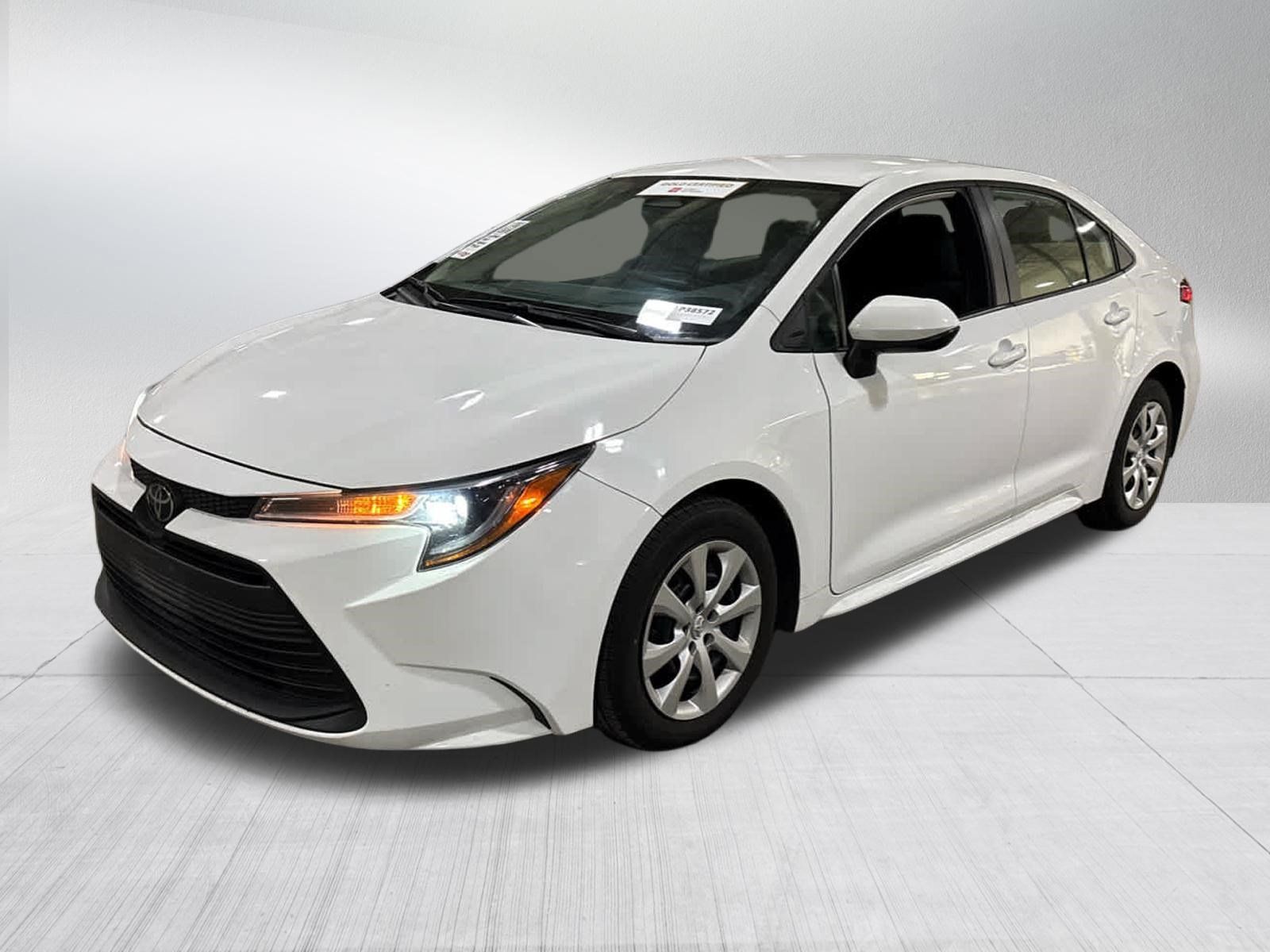 Used 2024 Toyota Corolla LE FWD image 3