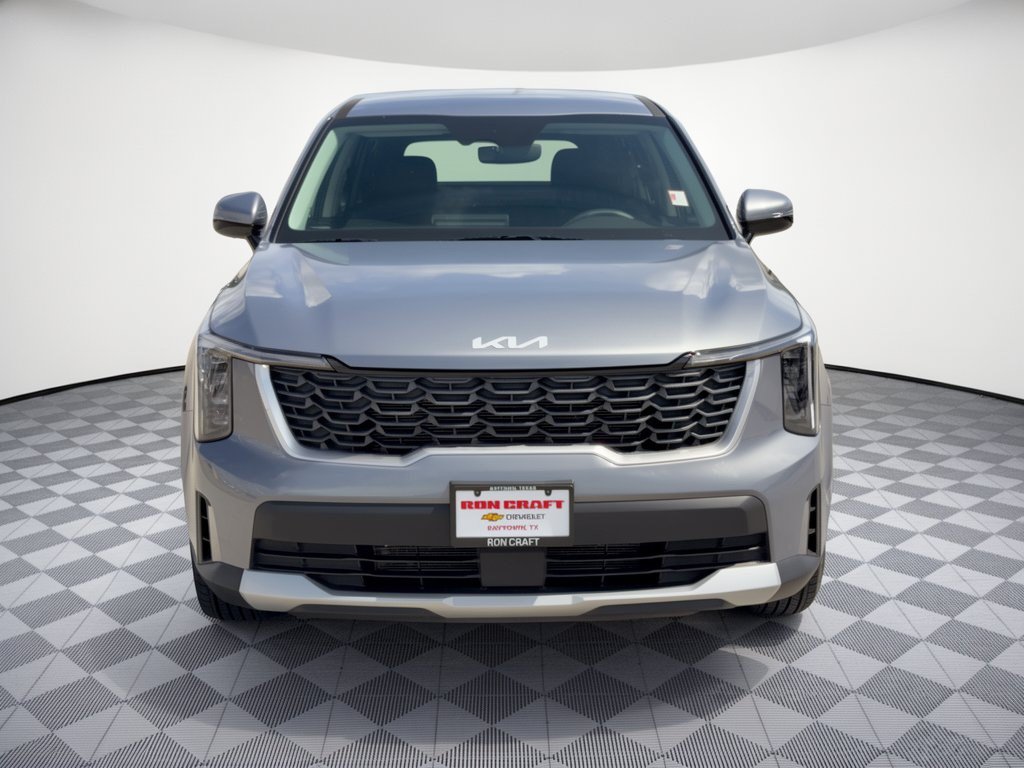 Used 2025 Kia Sorento LX FWD image 6
