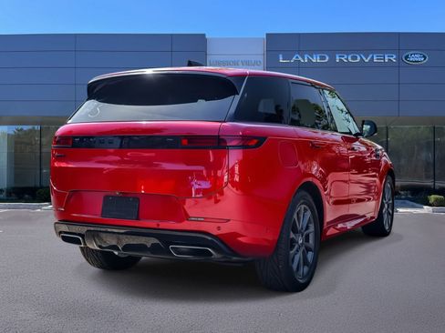 Used 2024 Land Rover Range Rover Sport Dynamic SE AWD/4WD image 4