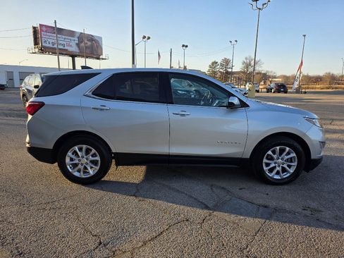 Used 2020 Chevrolet Equinox LT image 4