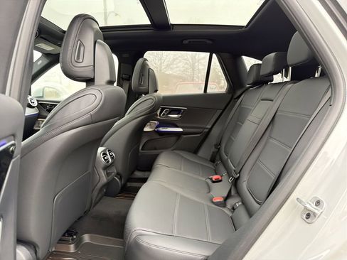 New 2026 Mercedes-Benz GLC 300 4MATIC image 14