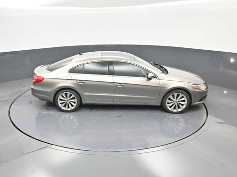 Used 2009 Volkswagen CC VR6 Sport FWD image 17