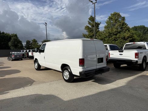 Used 2014 Ford E-150 and Econoline 150 RWD image 4
