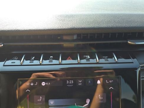 Certified 2025 Jeep Grand Cherokee Altitude AWD/4WD image 22
