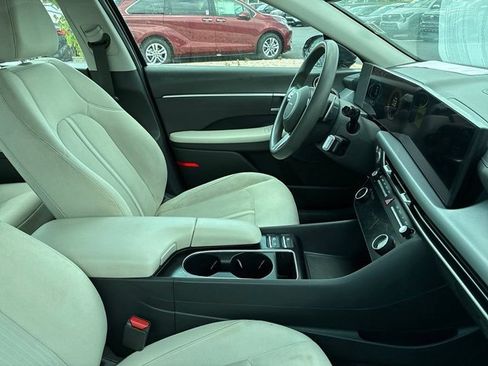 Used 2024 Hyundai Sonata SEL FWD image 17
