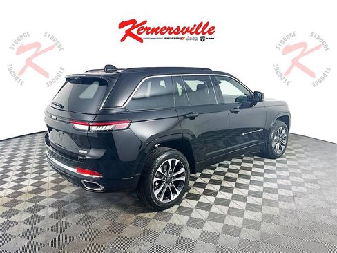 New 2025 Jeep Grand Cherokee Overland w/ Luxury Tech Group IV image 7