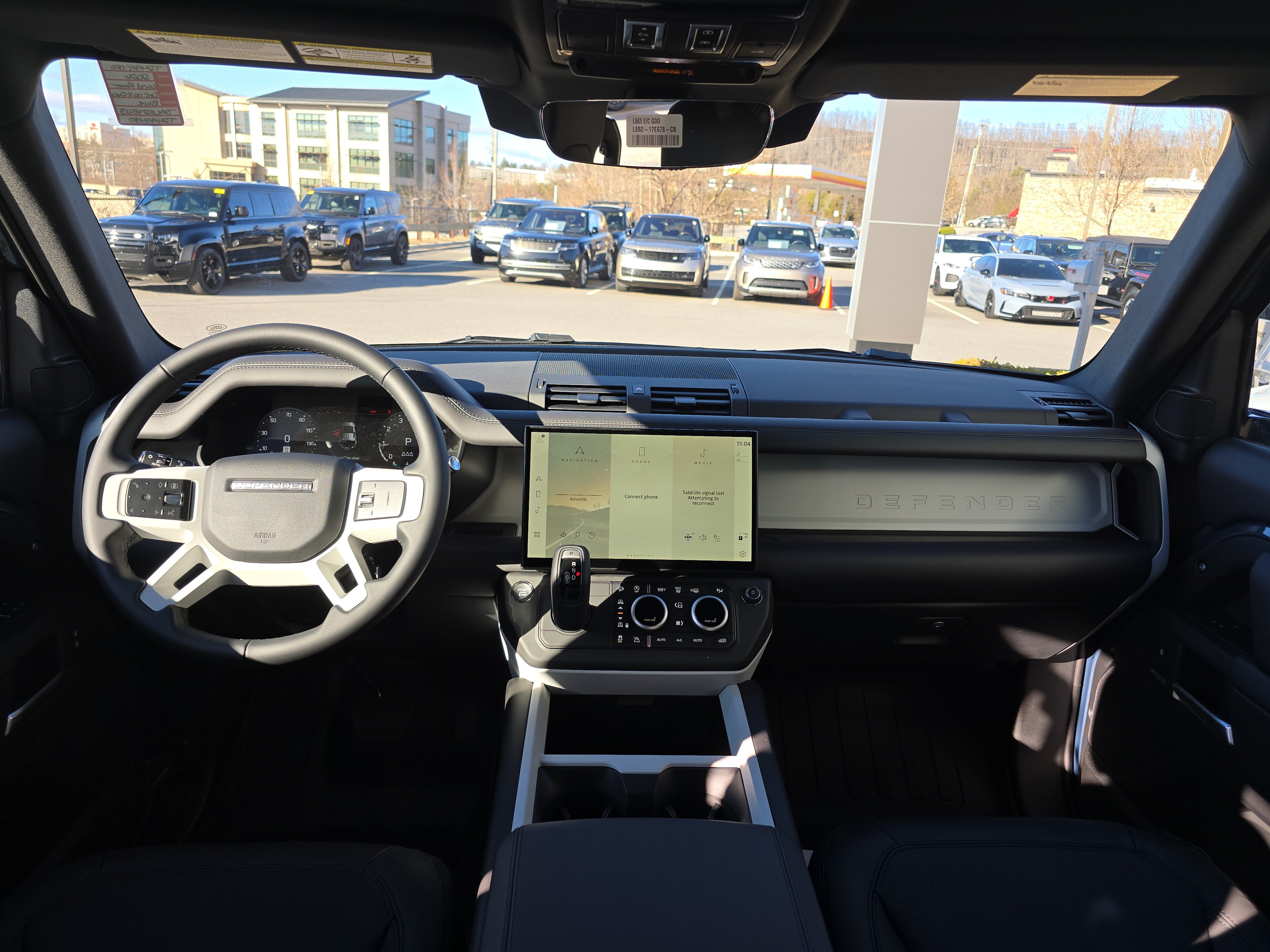 Certified 2026 Land Rover Defender 110 X-Dynamic SE AWD/4WD image 19