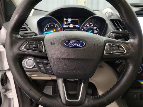 Used 2018 Ford Escape Titanium image 18