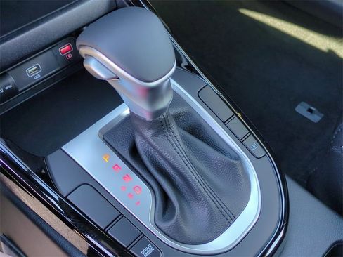 Used 2024 Kia Forte GT-Line image 19