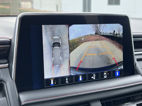 Used 2022 Chevrolet Tahoe RST w/ Luxury Package image 25