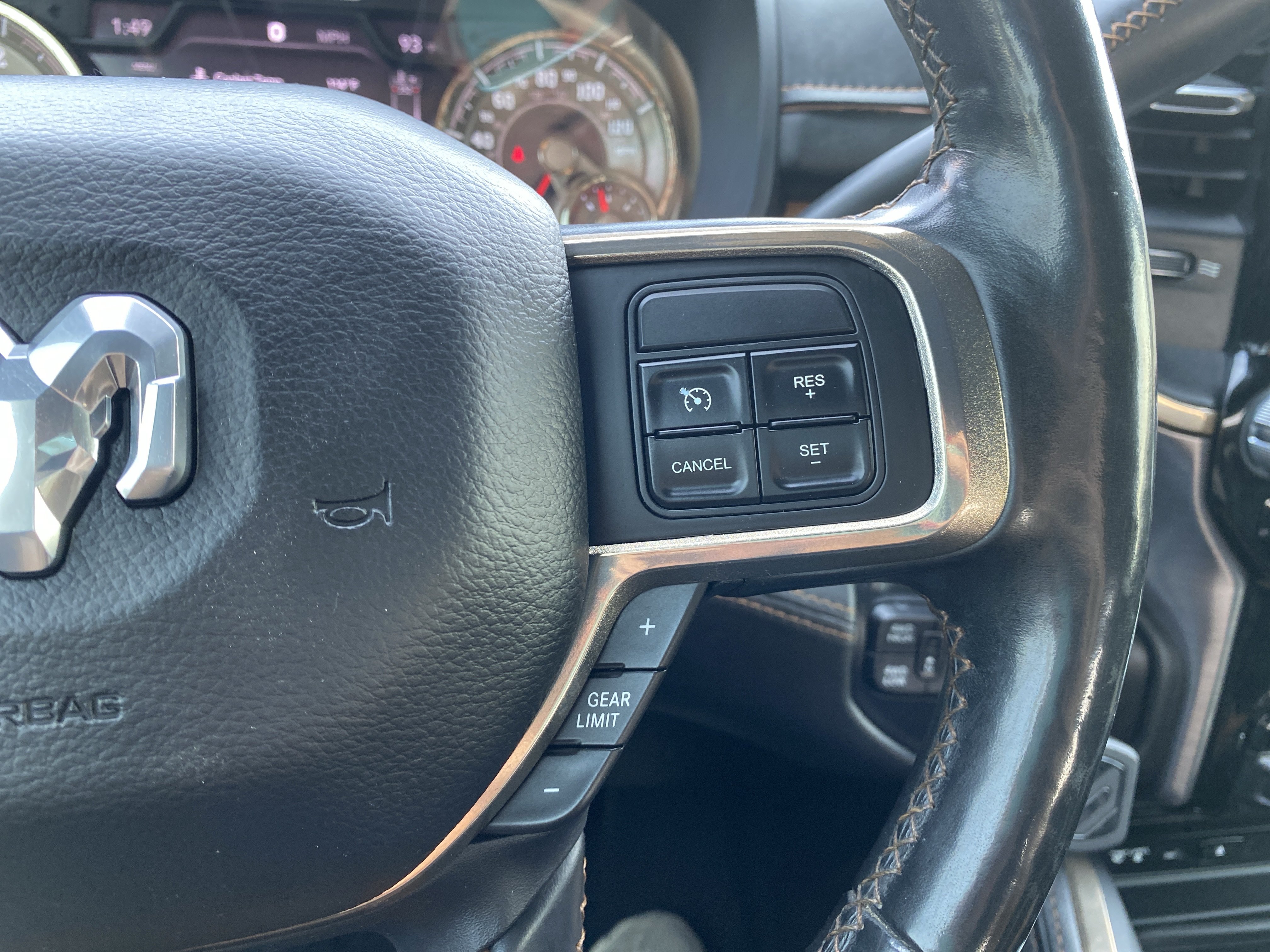 Used 2019 RAM 2500 Limited AWD/4WD image 23