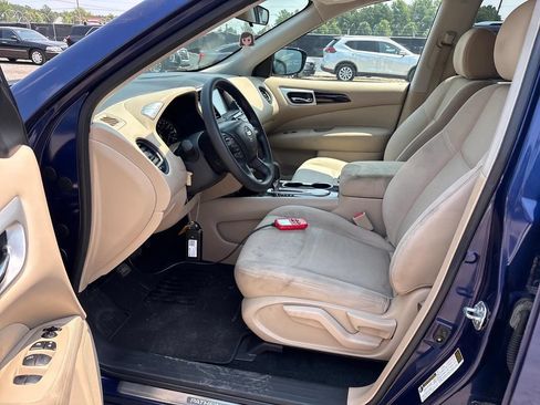 Used 2017 Nissan Pathfinder S FWD image 11