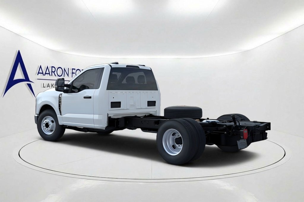 New 2026 Ford F350 XL w/ XL Chrome Package RWD image 4