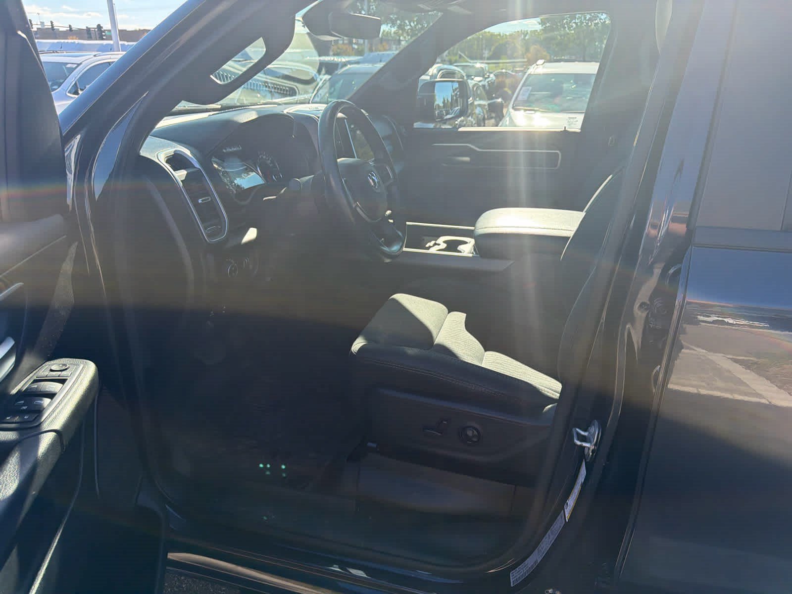Used 2020 RAM 1500 Big Horn AWD/4WD image 9