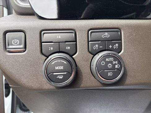 New 2025 Chevrolet Silverado 2500 LT image 17