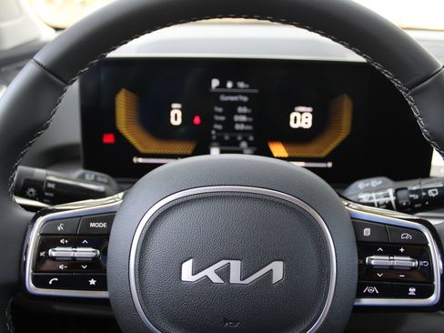 New 2026 Kia Sorento S AWD/4WD image 25