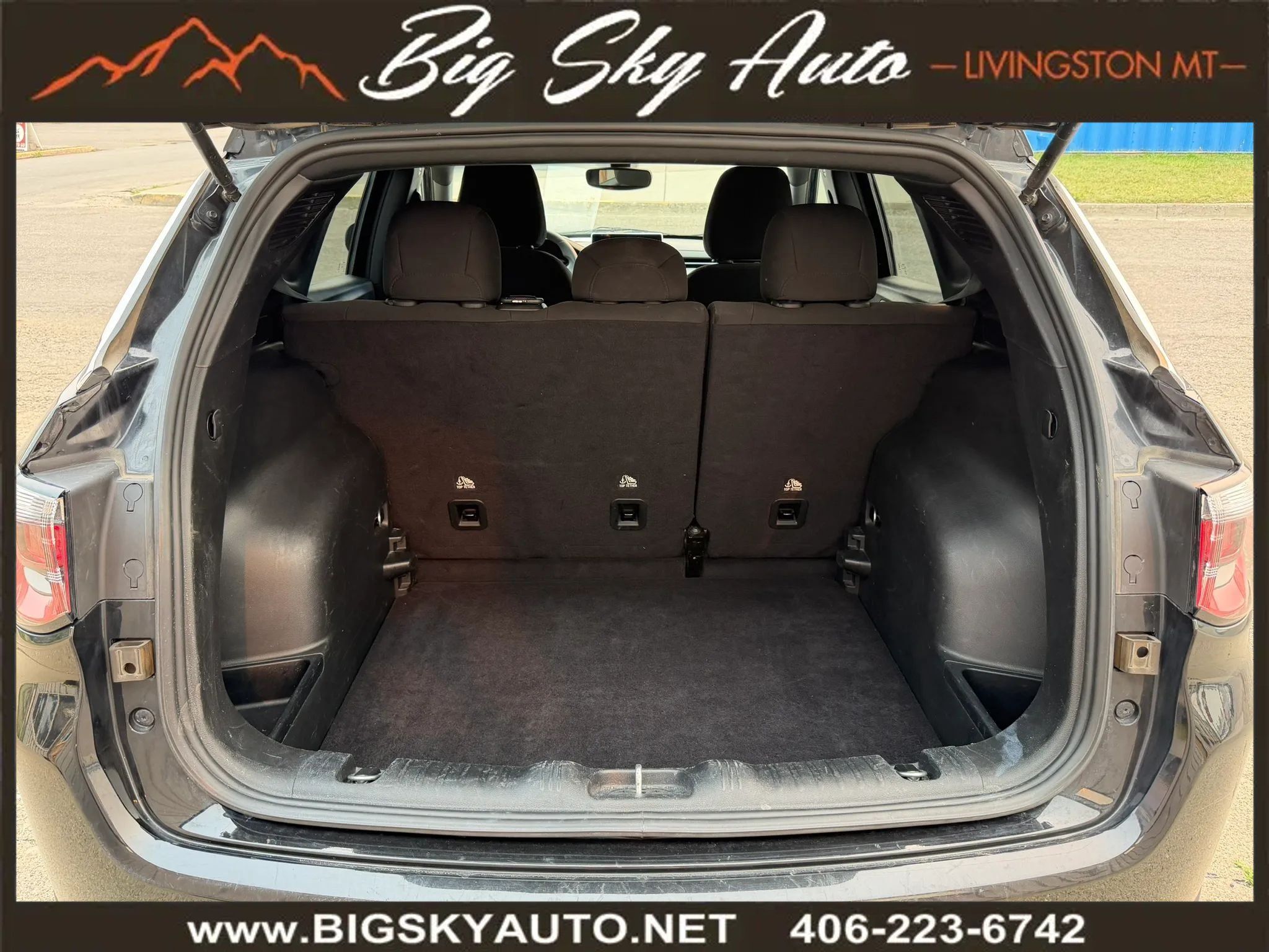 Used 2024 Jeep Compass Sport AWD/4WD image 21