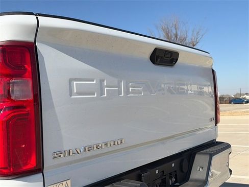Used 2025 Chevrolet Silverado 3500 LTZ w/ LTZ Texas Edition image 8