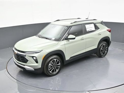 New 2026 Chevrolet TrailBlazer LT w/ Convenience Package FWD image 59