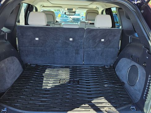 Used 2018 Jeep Grand Cherokee Summit AWD/4WD image 15